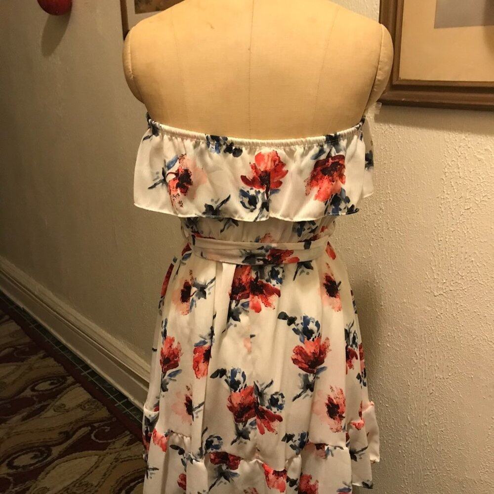 Strapless Ruffled Belted Floral Dress Size Large NWT - Picture 3 of 5